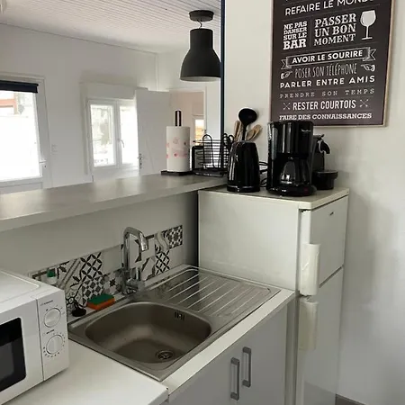 Proche St Martin De Bréhal