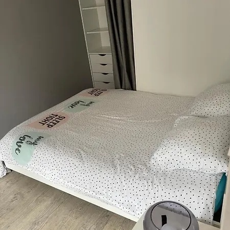 Proche St Martin De Bréhal