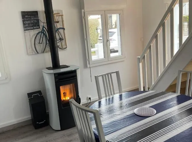 Proche St Martin De *