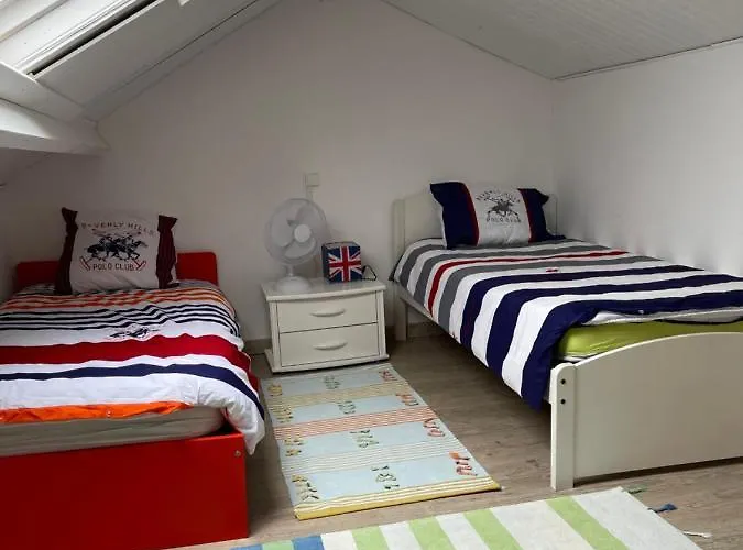 Proche St Martin De Bréhal